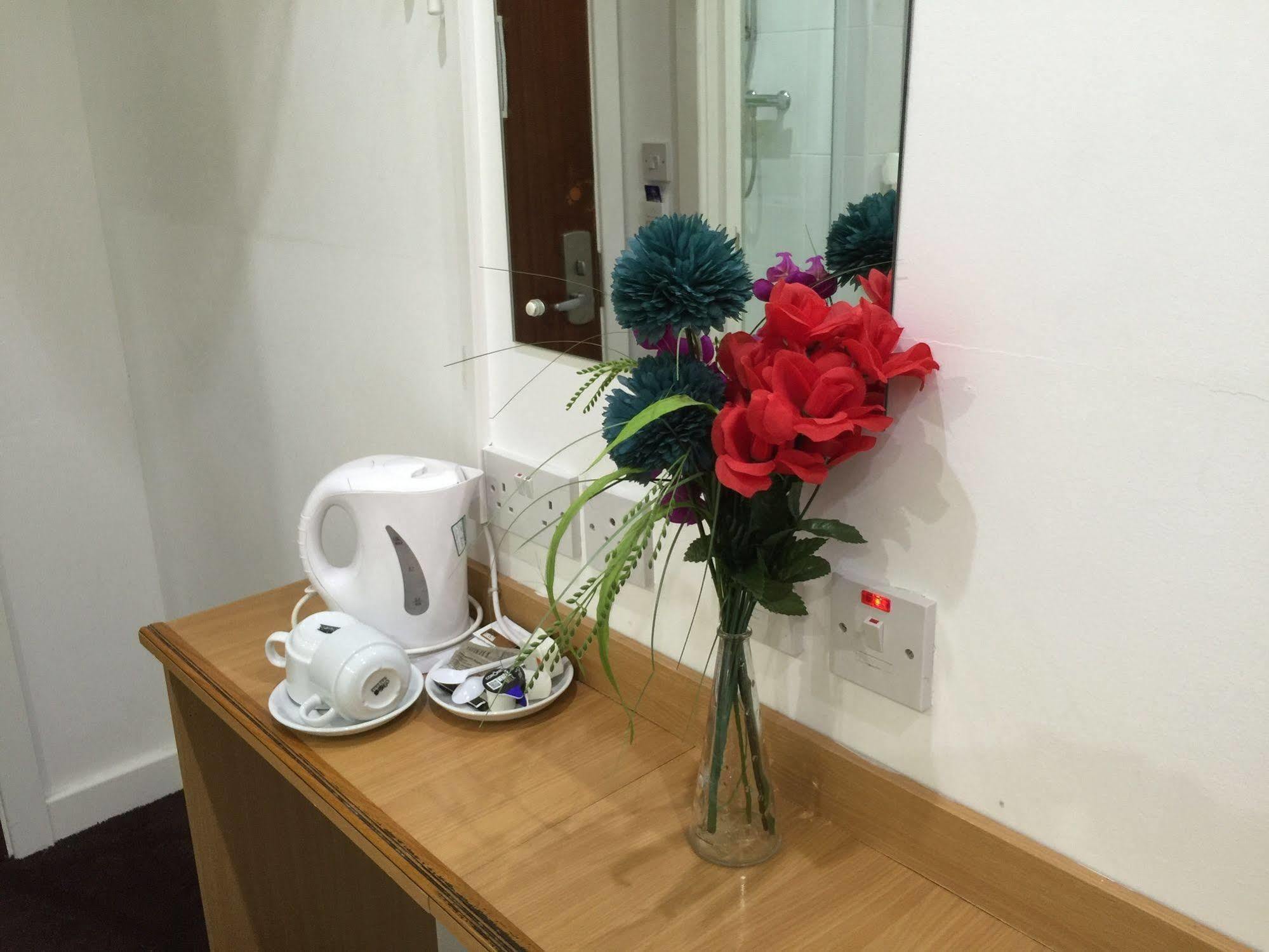 Euro Hotel Wembley エクステリア 写真